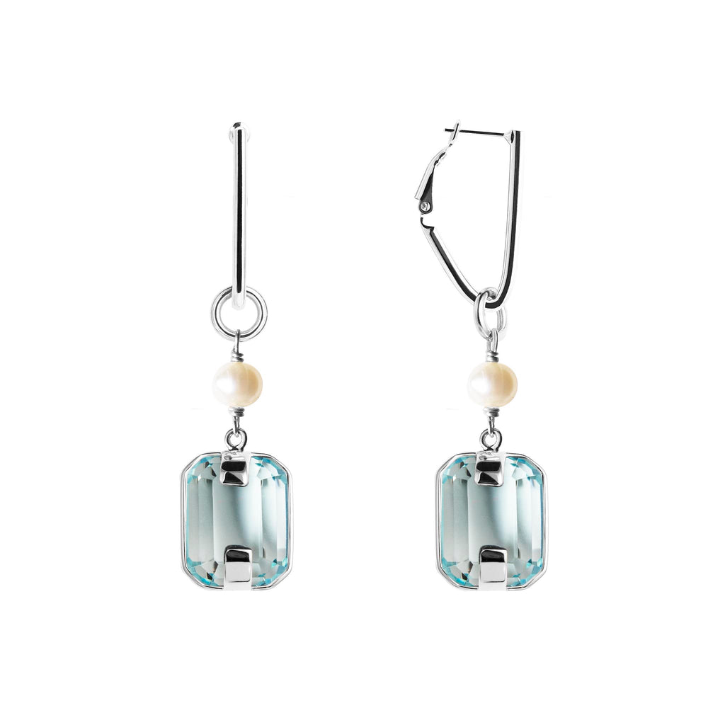 Earrings with pearls and crystals
