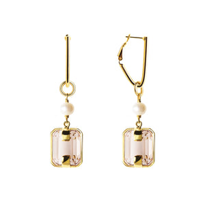 Earrings with pearls and crystals