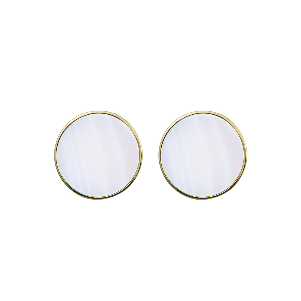 Earrings with mother of pearl