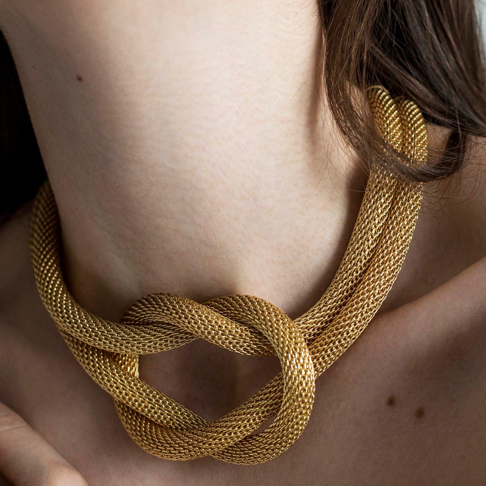 Necklace with a marine knot